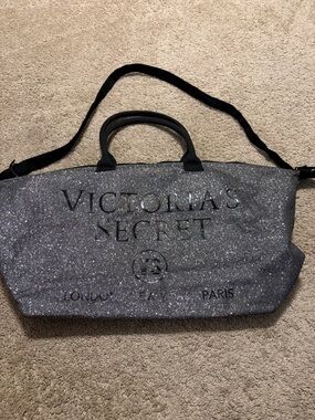 Victoria's Secret Tote Bag Black Silver Glitter Weekender Limited Edition
